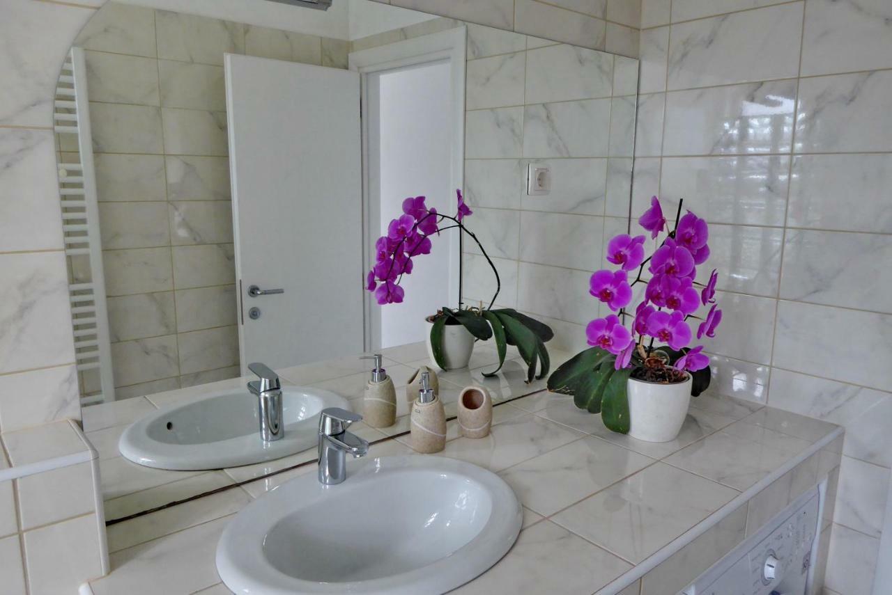 Apartments Curicta 1 クルク エクステリア 写真